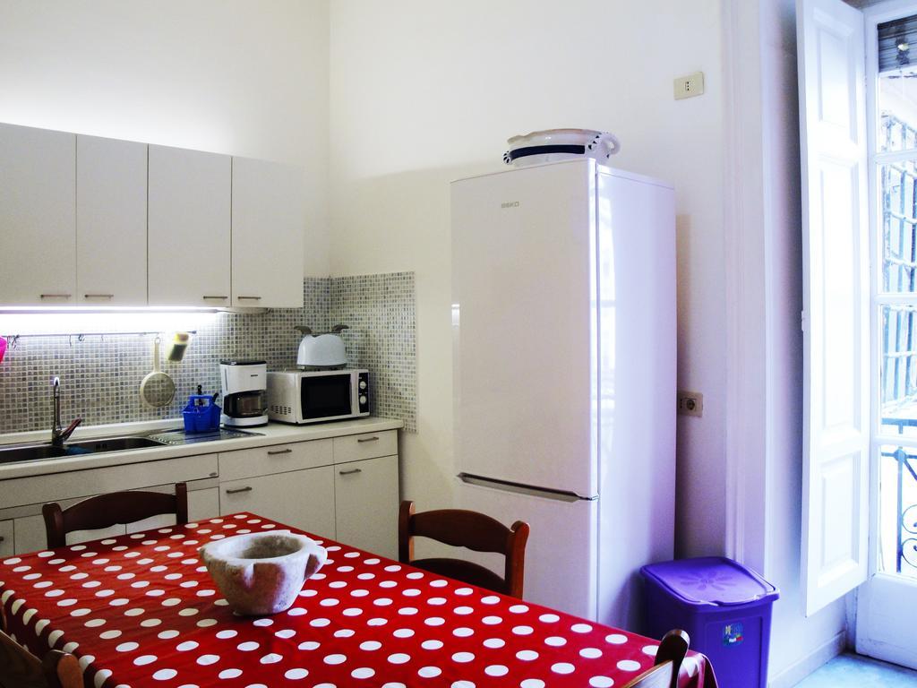 Garibaldi Holiday House Napels Buitenkant foto